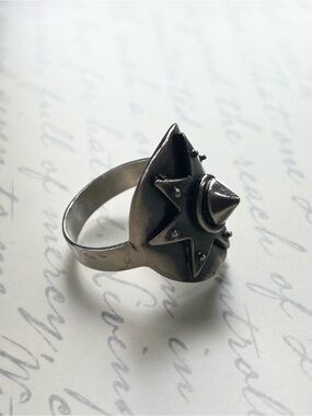 Missy Industry Sterling Silver Star Spike Shield Statement Ring Black Oxidized